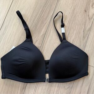 PINK Victoria Secret Black 34B Adaptive Wireless Magnetic Front Closure NWT